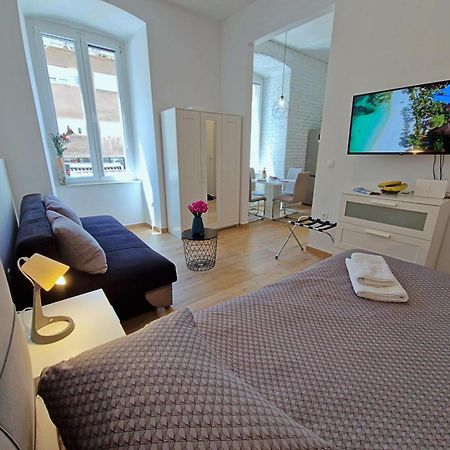 Lola'S Place Rijeka Bagian luar foto